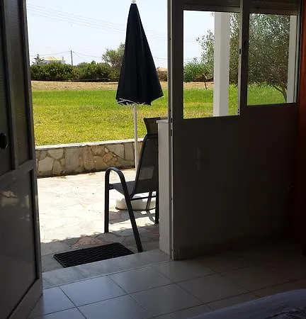 Eva Apartman *